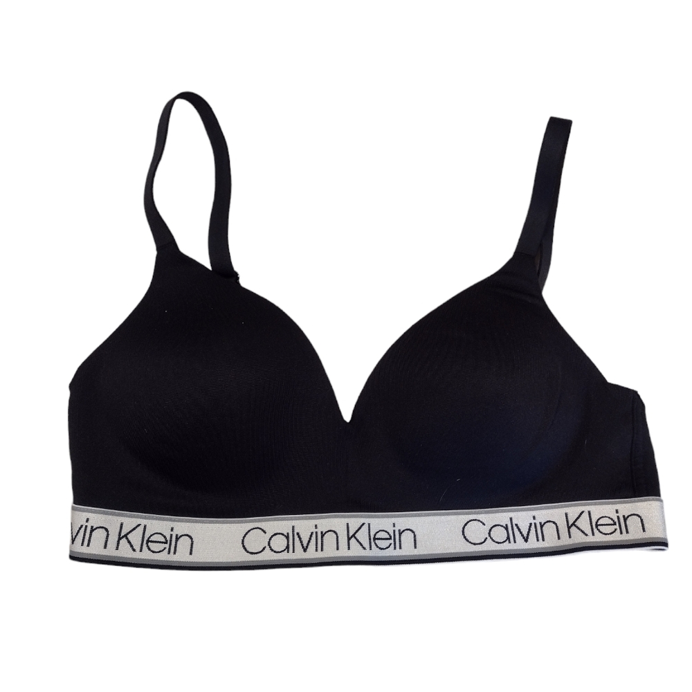 CALVIN KLEIN Black Triangle Bra. Size: Small.